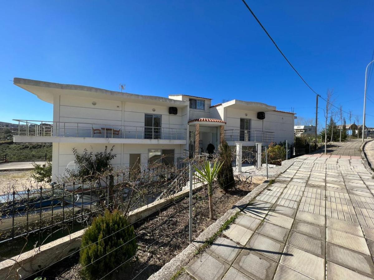 Hotel Irini Sarande Exterior photo