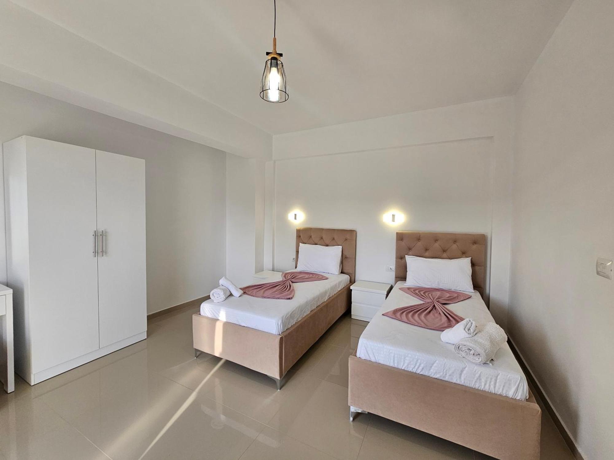 Hotel Irini Sarande Exterior photo