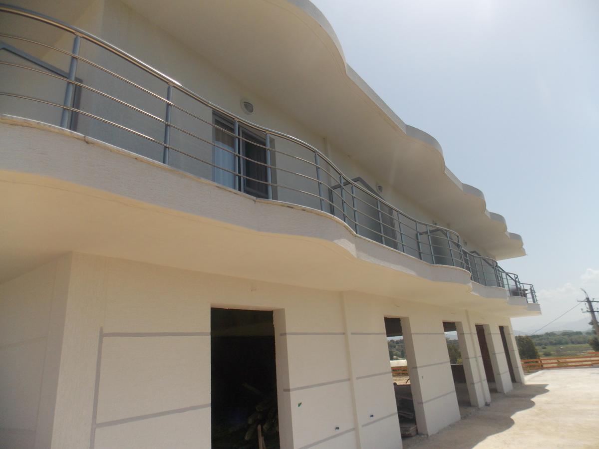 Hotel Irini Sarande Exterior photo