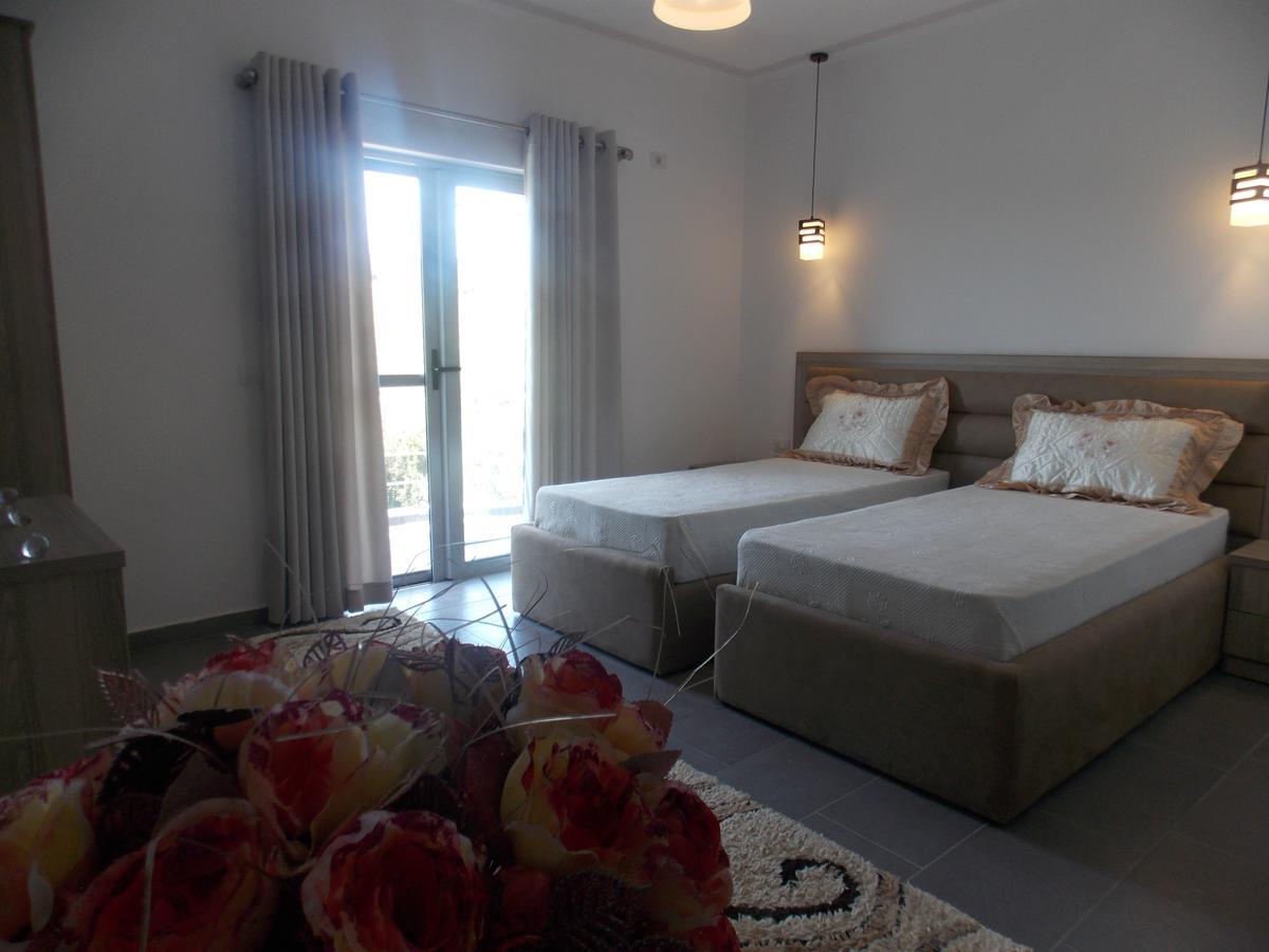 Hotel Irini Sarande Exterior photo