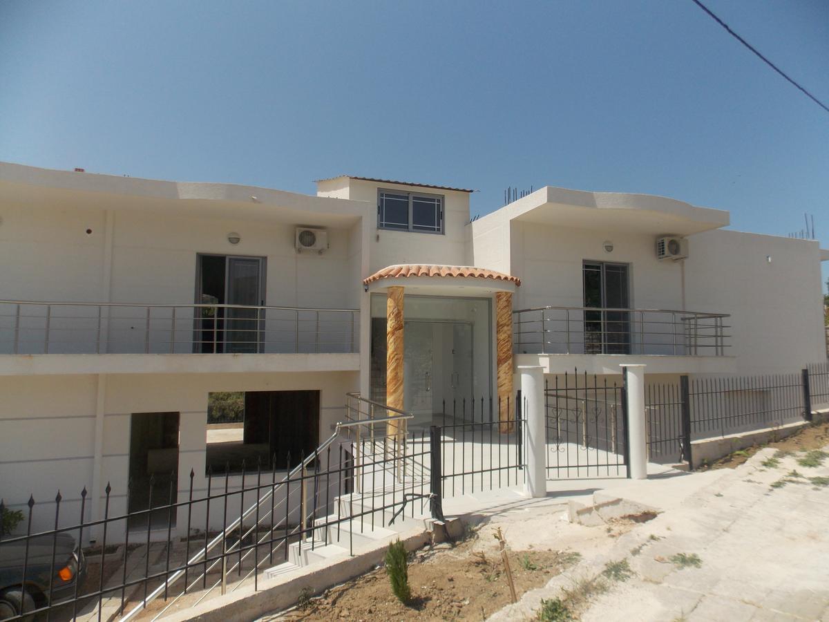 Hotel Irini Sarande Exterior photo